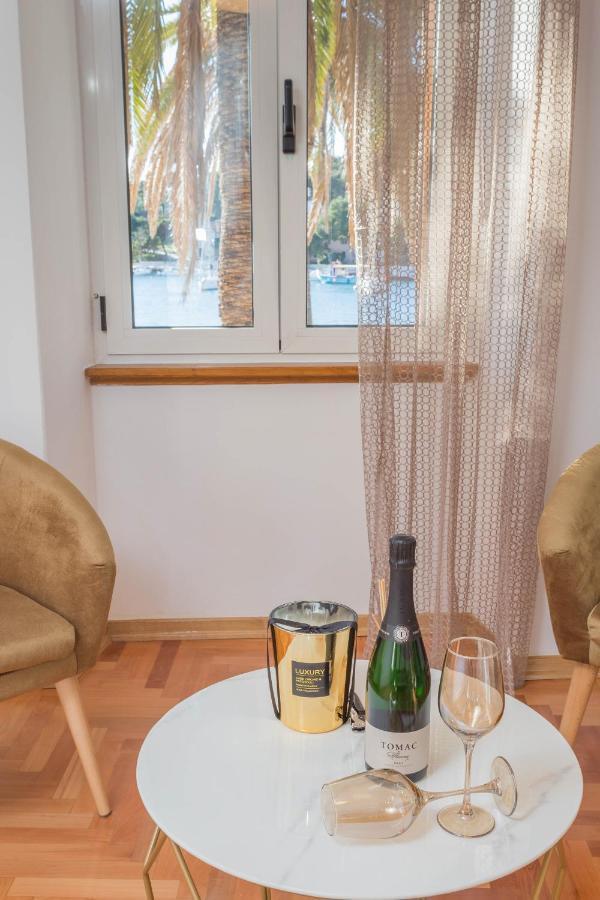 Deluxe Dreamy Room In The Center Of Hvar With Sea View フヴァル エクステリア 写真