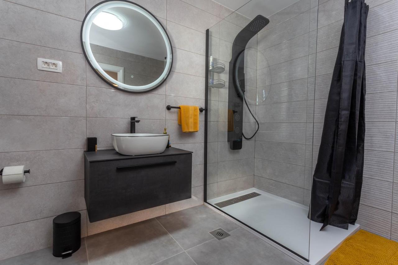 Deluxe Dreamy Room In The Center Of Hvar With Sea View フヴァル エクステリア 写真