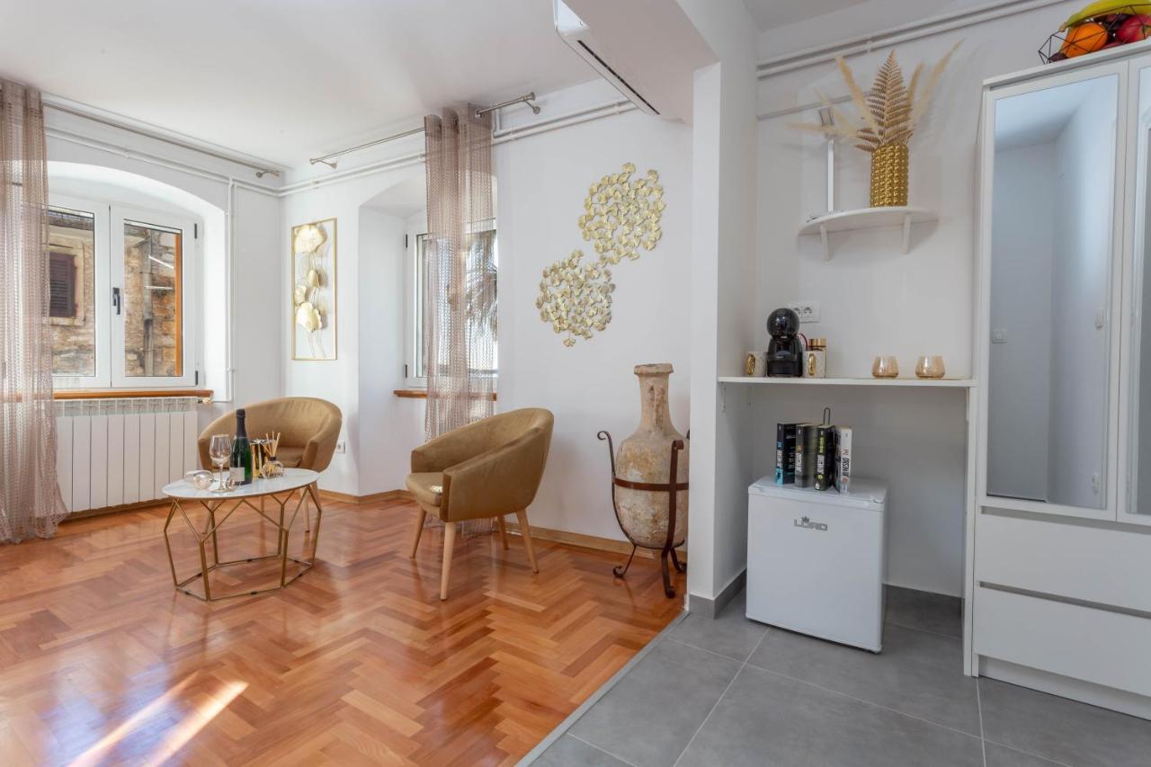 Deluxe Dreamy Room In The Center Of Hvar With Sea View フヴァル エクステリア 写真